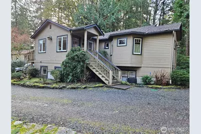 9380 Ferncliff Avenue NE, Bainbridge Island, WA 98110 - Photo 2