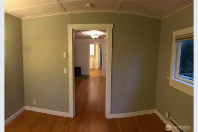 9380 Ferncliff Avenue NE, Bainbridge Island, WA 98110 - Photo 24