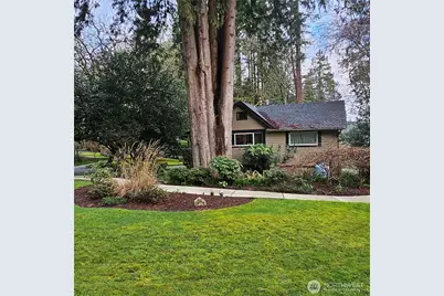 9380 Ferncliff Avenue NE, Bainbridge Island, WA 98110 - Photo 36