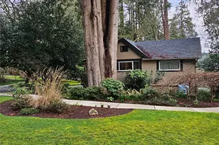 9380 Ferncliff Ave NE, Bainbridge Island, WA 98110 - Photo 36