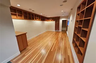 9380 Ferncliff Ave NE, Bainbridge Island, WA 98110 - Photo 16