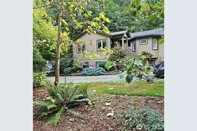 9380 Ferncliff Avenue NE, Bainbridge Island, WA 98110 - Photo 4