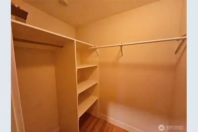 9380 Ferncliff Avenue NE, Bainbridge Island, WA 98110 - Photo 18