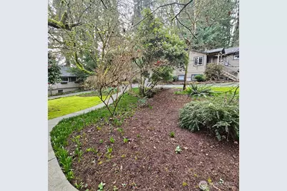 9380 Ferncliff Avenue NE, Bainbridge Island, WA 98110 - Photo 38