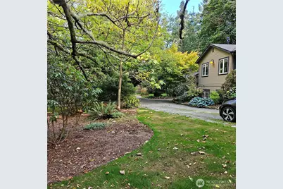 9380 Ferncliff Avenue NE, Bainbridge Island, WA 98110 - Photo 34