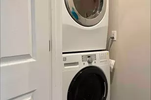 9240 39th Ave S, Seattle, WA 98118 - Photo 8