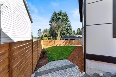 14060 7th Place S, Burien, WA 98168 - Photo 2