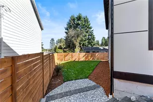 14060 7th Pl S, Burien, WA 98168 - Photo 2