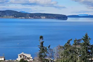 1015 Aqua Vista Ln, Camano Island, WA 98282 - Photo 2