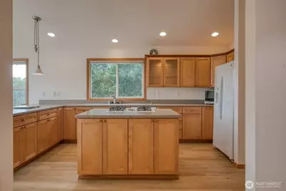 184 Bass Avenue NE, Ocean Shores, WA 98569 - Photo 10