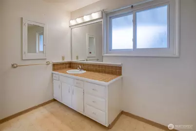 184 Bass Avenue NE, Ocean Shores, WA 98569 - Photo 28