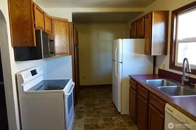 301 Linda Lane, Centralia, WA 98531 - Photo 6