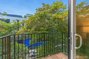 2110 1st Ave N, Seattle, WA 98109 - Photo 22