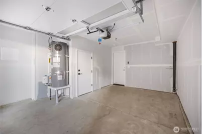 2110 1st Avenue N, Seattle, WA 98109 - Photo 28