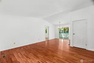 2510 17th Ave NW, Olympia, WA 98502 - Photo 4