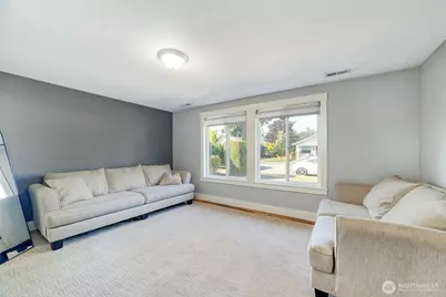 112 K Street SE, Auburn, WA 98002 - Photo 12