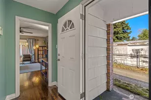 517 S Division Ln, Tacoma, WA 98418 - Photo 26