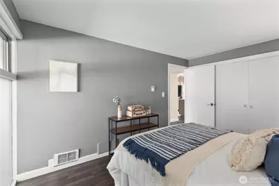 1740 Melrose Avenue #203, Seattle, WA 98122 - Photo 18