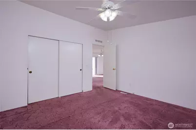 808 SE Mockingbird Drive, College Place, WA 99324 - Photo 24