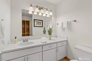 6423 Sand Point Way NE, Seattle, WA 98115 - Photo 22