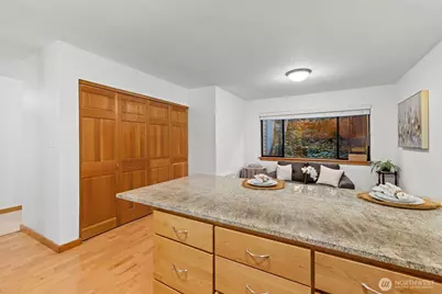 6423 Sand Point Way NE, Seattle, WA 98115 - Photo 16