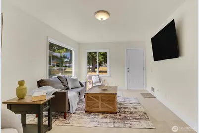 6611 Commercial Avenue #3, Everett, WA 98203 - Photo 4