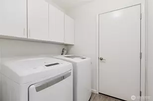 910 NW Leisure Ln, Bremerton, WA 98311 - Photo 14