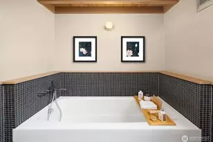 2466 Westlake Ave N, Seattle, WA 98109 - Photo 26