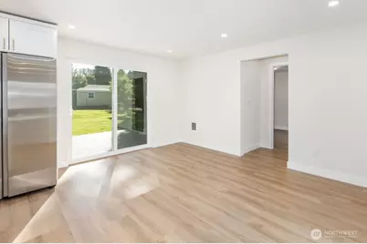 6314 Valley Avenue E, Fife, WA 98424 - Photo 8