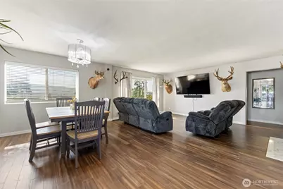 519 Locust Street, Omak, WA 98841 - Photo 8