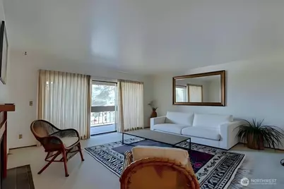 2021 Laventure Road #304, Mount Vernon, WA 98273 - Photo 8