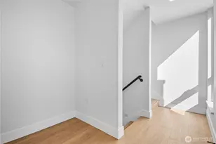 218 21st Ave E, Seattle, WA 98112 - Photo 20