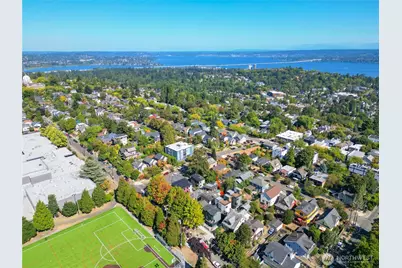 218 21st Avenue E, Seattle, WA 98112 - Photo 34