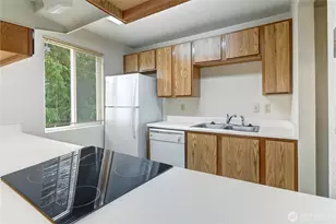 19855 25th Ave NE, Shoreline, WA 98155 - Photo 10