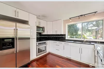 9120 209th Avenue NE, Redmond, WA 98053 - Photo 6