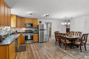 17268 SE Petrovitsky Rd, Renton, WA 98058 - Photo 8