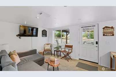 17268 SE Petrovitsky Road, Renton, WA 98058 - Photo 20