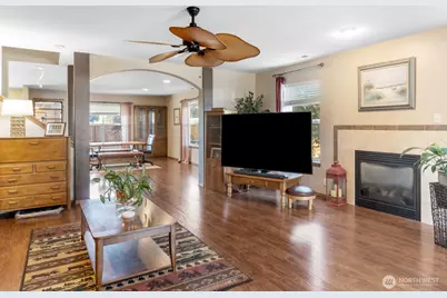 308 Easy Street SE, Rainier, WA 98576 - Photo 2