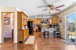 308 Easy Street SE, Rainier, WA 98576 - Photo 8