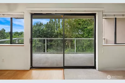 1604 11th Avenue S #201, Seattle, WA 98134 - Photo 4