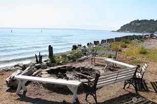 8122 Autumn Ln, Clinton, WA 98236 - Photo 32