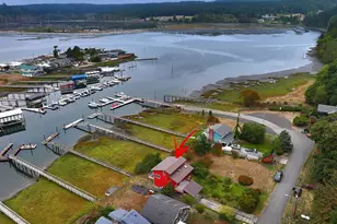 8122 Autumn Ln, Clinton, WA 98236 - Photo 20