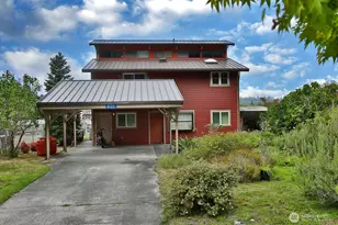 8122 Autumn Ln, Clinton, WA 98236 - Photo 6