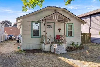 911 16th Avenue, Longview, WA 98632 - Photo 1