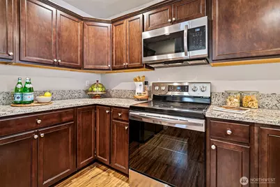 2434 Yakima Court, Tacoma, WA 98405 - Photo 10