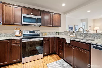 2434 Yakima Court, Tacoma, WA 98405 - Photo 12