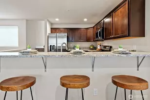 2434 Yakima Ct, Tacoma, WA 98405 - Photo 8