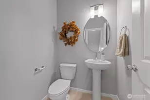 7025 Rainier Dr, Everett, WA 98203 - Photo 30