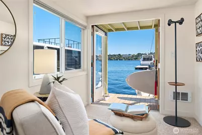 2420 Westlake Avenue N #11, Seattle, WA 98109 - Photo 8