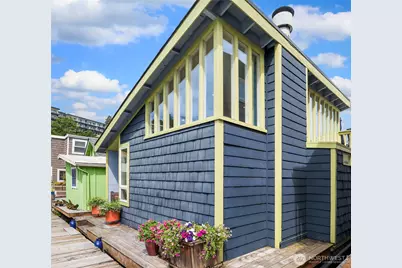 2420 Westlake Avenue N #11, Seattle, WA 98109 - Photo 34